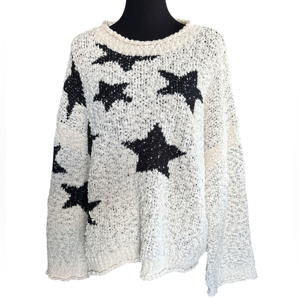 POL Ivory and Black Star Oversized Popcorn Knit Sweater, Size Large, Bell Sleeve